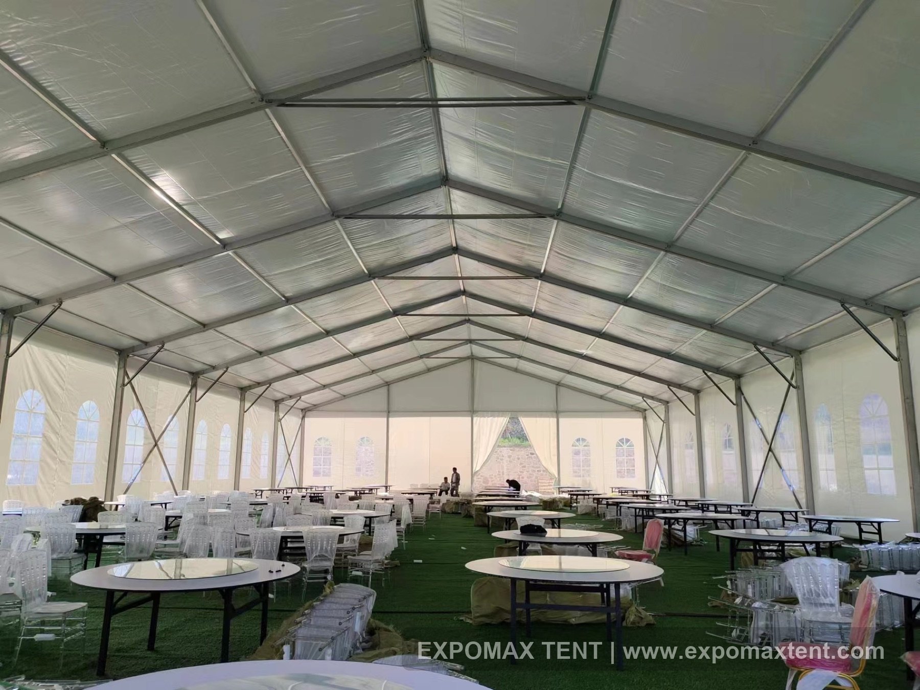 Interior banquet setup inside Chengde wedding tent